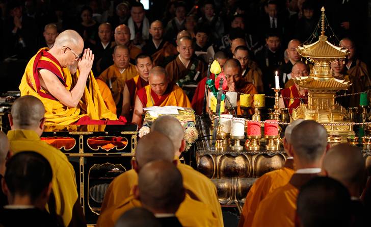 ss-110512-dalailama-jc-02_2-grid-9x2