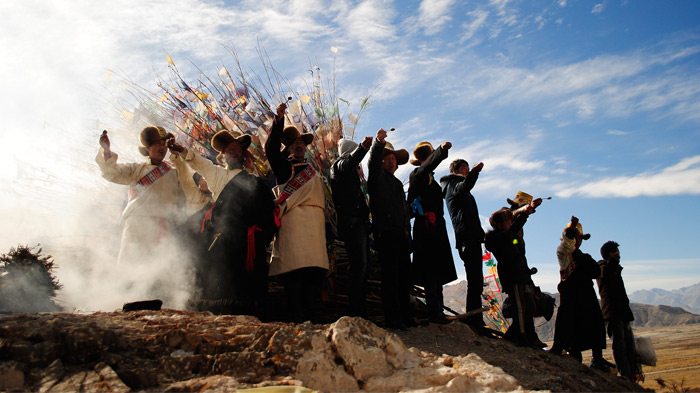 prayer-flag-trees-tibet